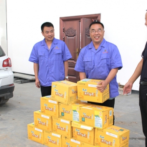 公司工會開展夏季送清涼系列活動