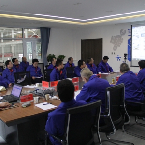 公司召開2021年度述職會